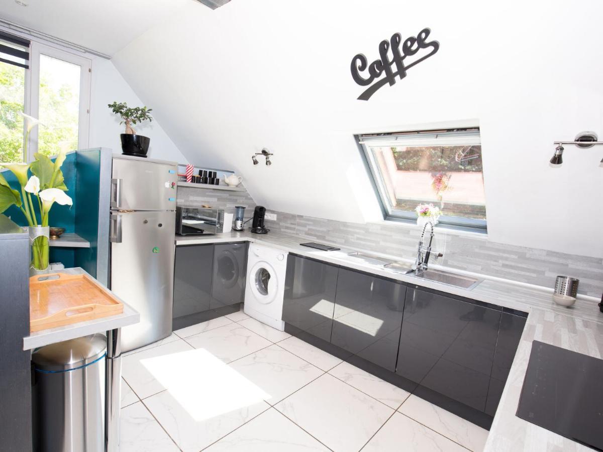 Вилла Modern House With Private Terrace Quineville Экстерьер фото