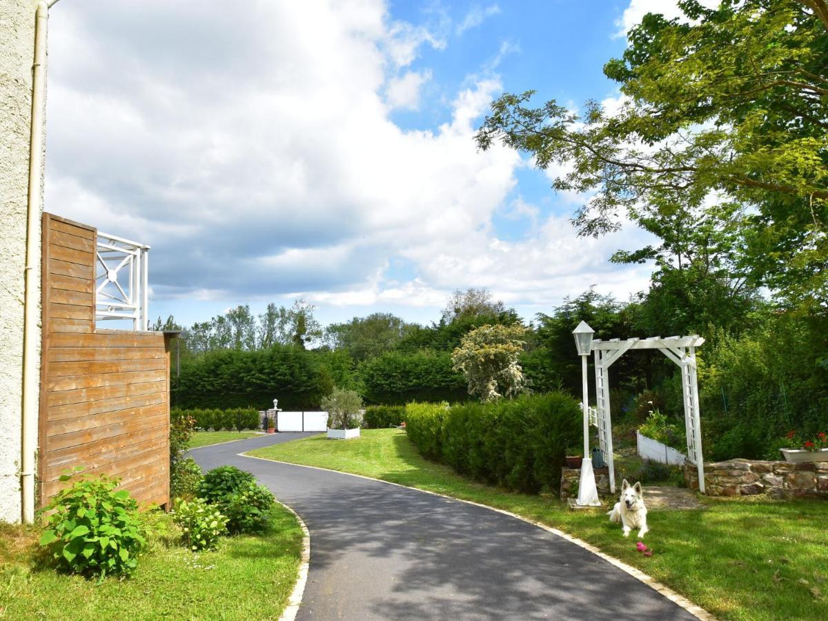 Вилла Modern House With Private Terrace Quineville Экстерьер фото