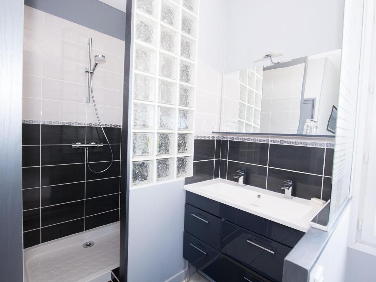 Вилла Modern House With Private Terrace Quineville Номер фото